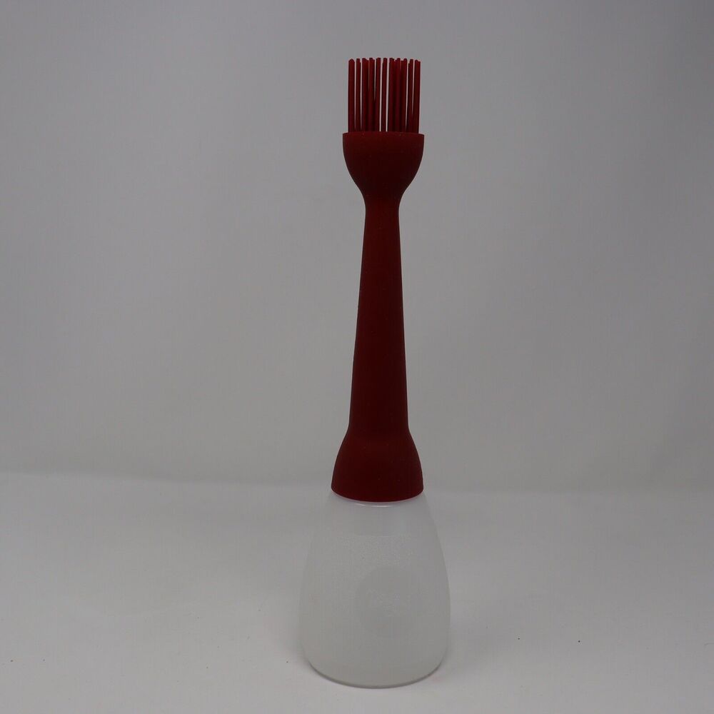 The Pampered Chef Basting Brush Bottle